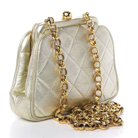 CHANEL Metallic Lambskin Quilted CC Kiss Lock Evening Clutch 